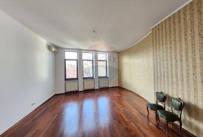 Apartament cu 5 camere decomandat în Grădina Icoanei - 3