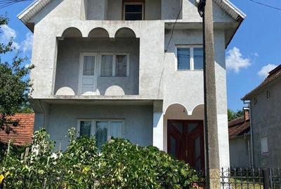 Casa in inima localitatii Certeze - 2