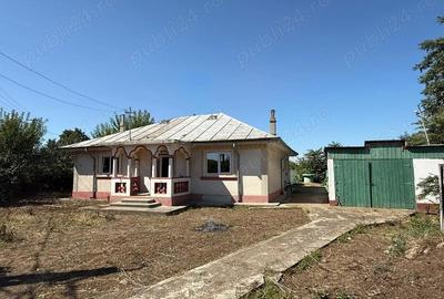 Casă cu 4 camere în Drăgănești - 1