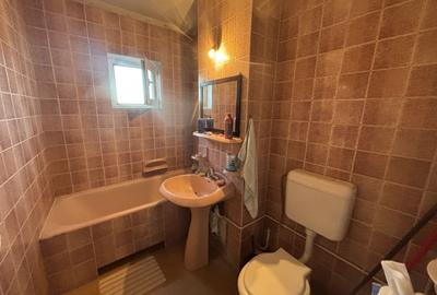 Apartament cu 3 camere decomandat, mobilat în Dâmbovița - 12