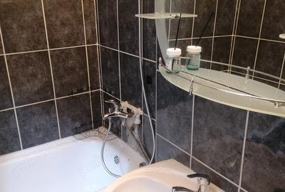 Apartament cu 3 camere semidecomandat în Sud - 9