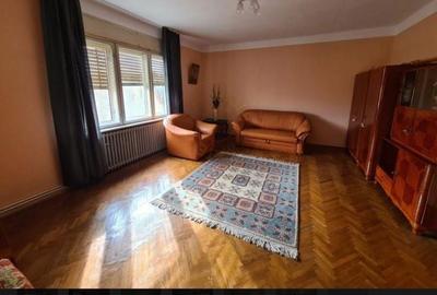 Apartament cu 3 camere în Titulescu - 2