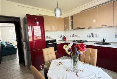 Apartament cu 2 camere decomandat în Tractorul - 16