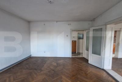 Casă cu 6 camere cu Canalizare în Aurel Vlaicu - 14