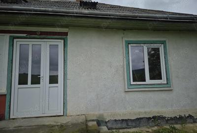 Casa cu anexe ?i padure - 1