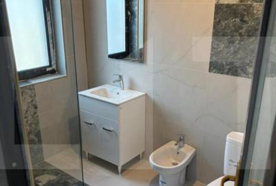 Apartament tip vila, 4 camere, 3 niveluri, curte proprie 40 - 15