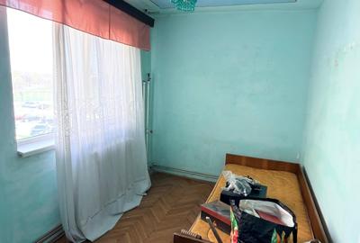 Apartament cu 4 camere nedecomandat în Girocului - 12