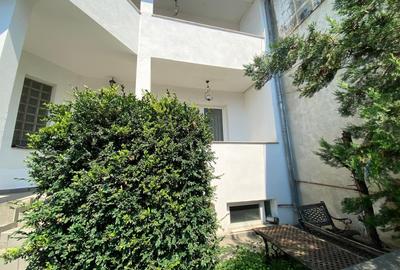 Vanzare casa vila 5 camere zona Crangasi - 25