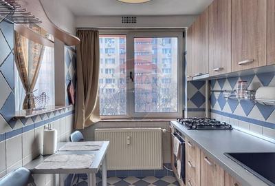 Apartament cu 2 camere semidecomandat, mobilat în P-ța Unirii - 7