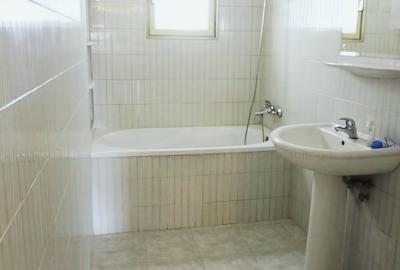 Casă cu 16 camere cu Canalizare în Calea Călărașilor - 8