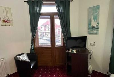 Casă cu 4 camere cu Teren 270 Mp în Central - 2