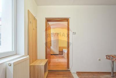 Apartament cu 2 camere decomandat, mobilat în Central - 3