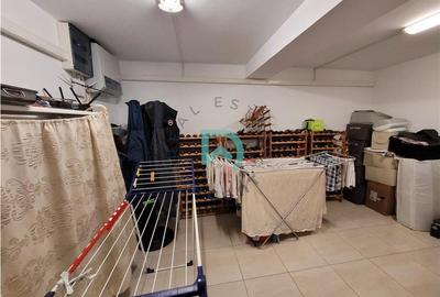 Casă individuală cu 6 camere cu Garaj în Tractorul - 16