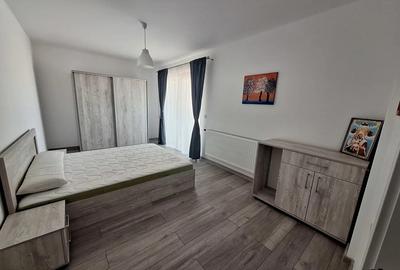 Apartament cu 2 camere decomandat în Sud