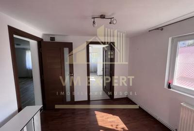 Casă cu 5 camere cu Teren 420 Mp în Frații Golești - 4