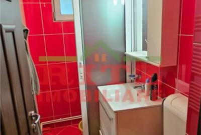 Apartament cu 3 camere decomandat în Central - 1