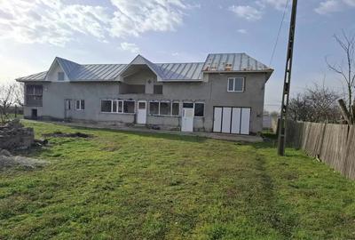 Casa cu teren de vanzare, Comuna Perie?i jude?ul Olt 45.000 negociabil. - 4