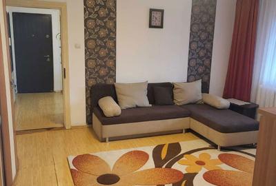 Apartament cu 2 camere semidecomandat în Central - 1