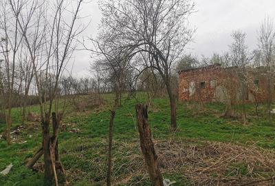 Teren de 1820 mp, în Ghirbom - 3