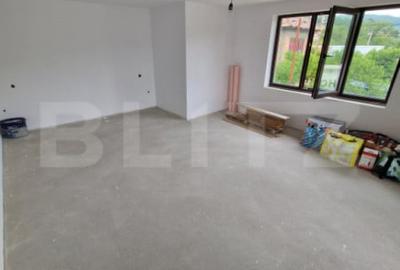Casă cu 4 camere cu Teren 2360 Mp în Central - 10