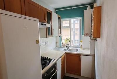 Apartament cu 2 camere, zona 7 Noiembrie - 1