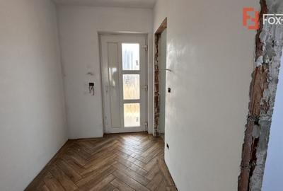 Duplex cu 5 camere cu Canalizare în Moșnița Nouă - 4