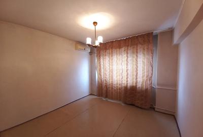 Apartament 3 camere decomandat, vedere Parc Morarilor - 10 min. metrou - 3