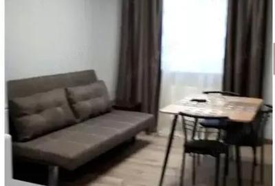 Garsonieră decomandată în 1 Mai - 3