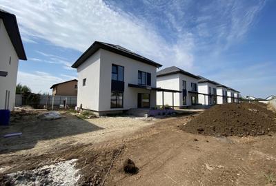 Case individuale cu 4 camere. Teren 400 mp. Comision 0 - 4