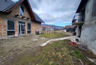 Casa de vanzare Bradeni (zona lacuri pescuit) - 2