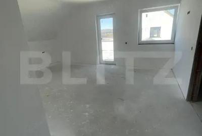 Casă cu 4 camere cu Teren 500 Mp în Unirea - 2