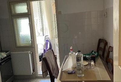 Apartament cu 3 camere decomandat în Soarelui - 12
