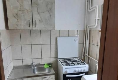 Garsonieră Tătărași str Eternitate in bloc de apartamente - 6