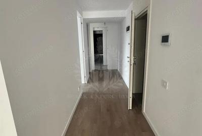 Apartament cu 3 camere în Central - 1