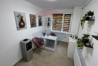 Spațiu comercial, 46 mp în Săsar