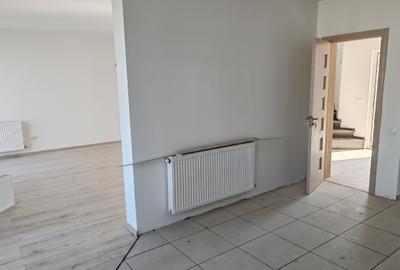 Casa 4 camere libera la vanzare SANPETRU - iesirea spre Harman Casa 4 camere libera la vanzare SANPETRU - iesirea spre Harman - 2