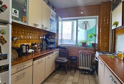Apartament cu 4 camere decomandat, mobilat în Obor - 12