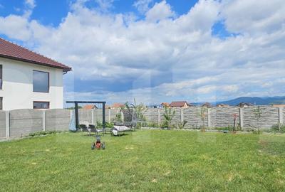 Casa cu 4 camere ?i 800 mp teren in Simeria. COMISION 0% - 5