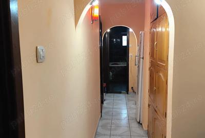 Apartament cu 3 camere decomandat în Cug - 4
