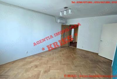 Apartament cu 3 camere semidecomandat în Calea București - 13