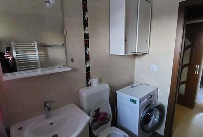 Inchiriez apartament 3 camere - 3