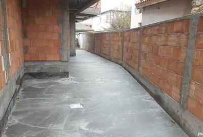 Casă cu 22 camere cu Teren 455 Mp în Central - 2