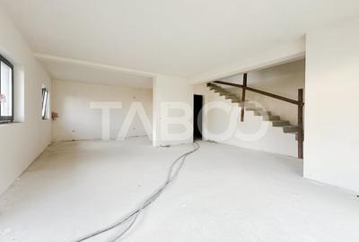 De vanzare casa la stadiul de semifinisat in Floresti zona Sub Cetate - 3