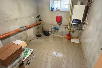 Casă cu 4 camere cu Teren 2000 Mp în Central - 11