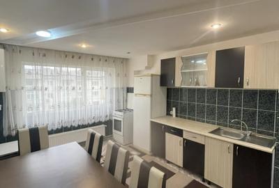 Apartament de vanzare, cu 2 camere decomandat, 50mp, etaj 4, zona Hotvon - 2