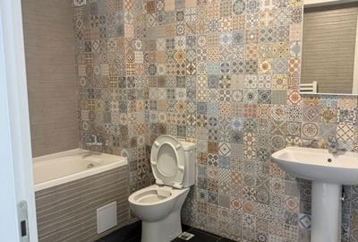 Casă cu 4 camere cu Teren 235 Mp în 1 Decembrie - 2
