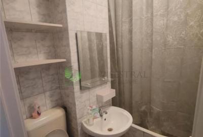 Garsoniera zona Judetean mobilata-utilata,300 Euro - 5