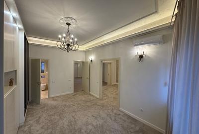 Apartament ultracentral , utilat , semimobilat - 1