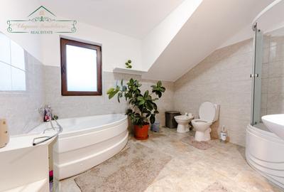 Casă individuală cu 6 camere cu Canalizare în Exterior Est - 13