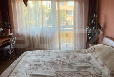 Apartament cu 4 camere decomandat, mobilat în Central - 1